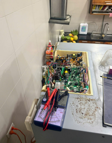 SỬA BẾP TỪ HITACHI
